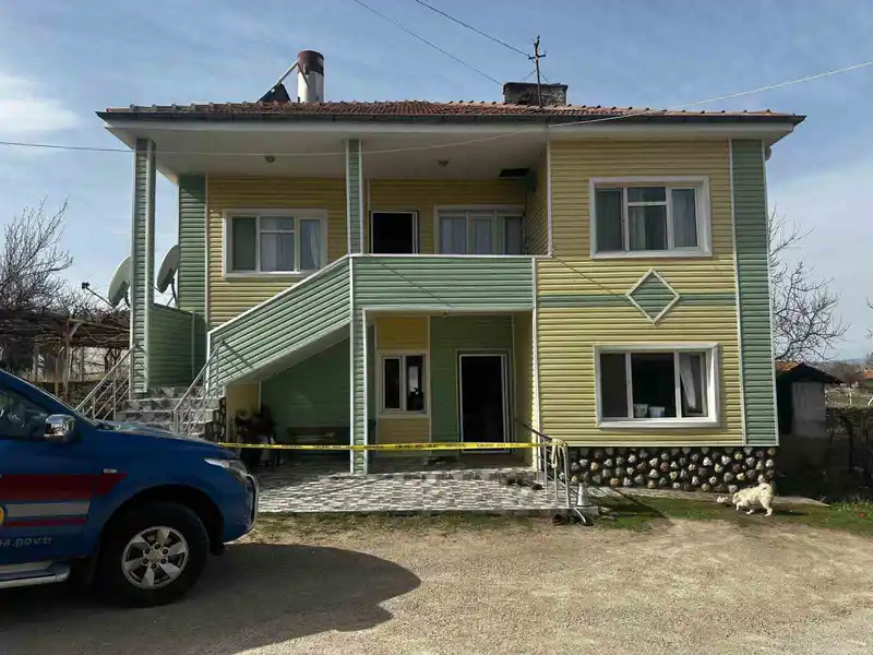 Babasını bıçaklayan şüpheli tutuklandı