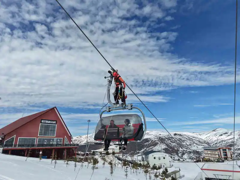 Yıldızdağı'nda teleferik kurtarma tatbikatı başarıyla tamamlandı