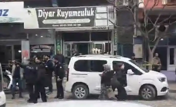 Gaziantep'te kuyumcu soygunu: 1 kilo altın çalan 2 soyguncu yakalandı