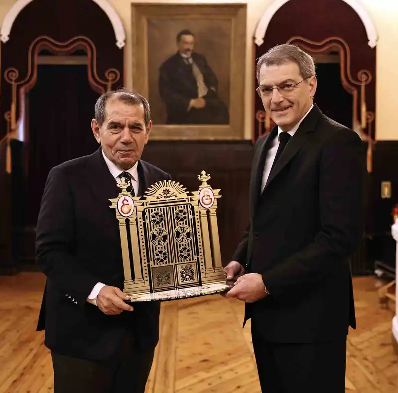 Galatasaray, Juventus'u Lisede Ağırladı