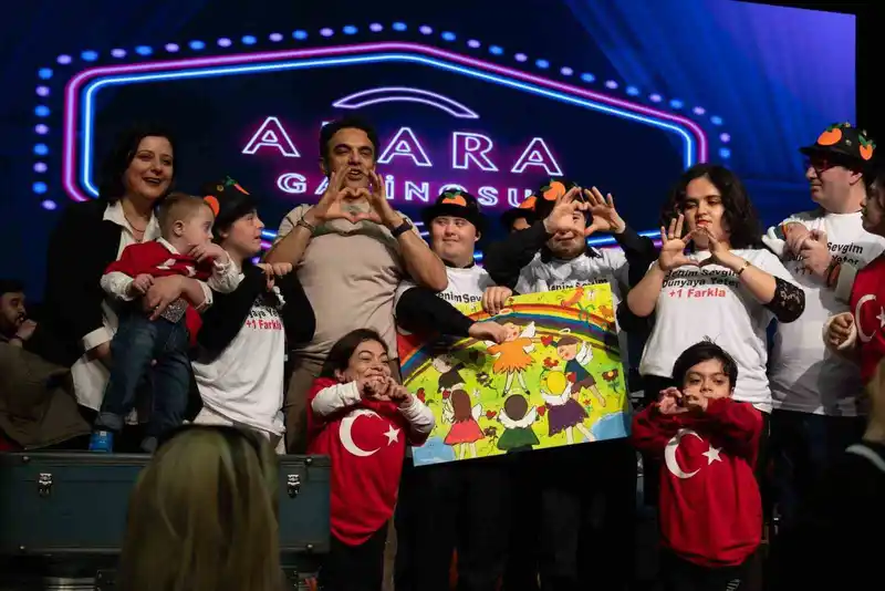 Adana’da özel ihtiyaçlı çocuklar Uğur Aslan ile buluştu