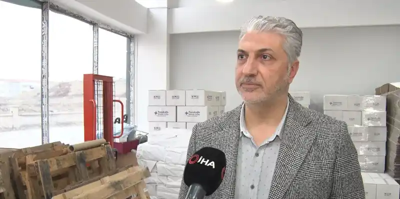 Hesabına gelen 426 bin lirayı sahibine iade etti