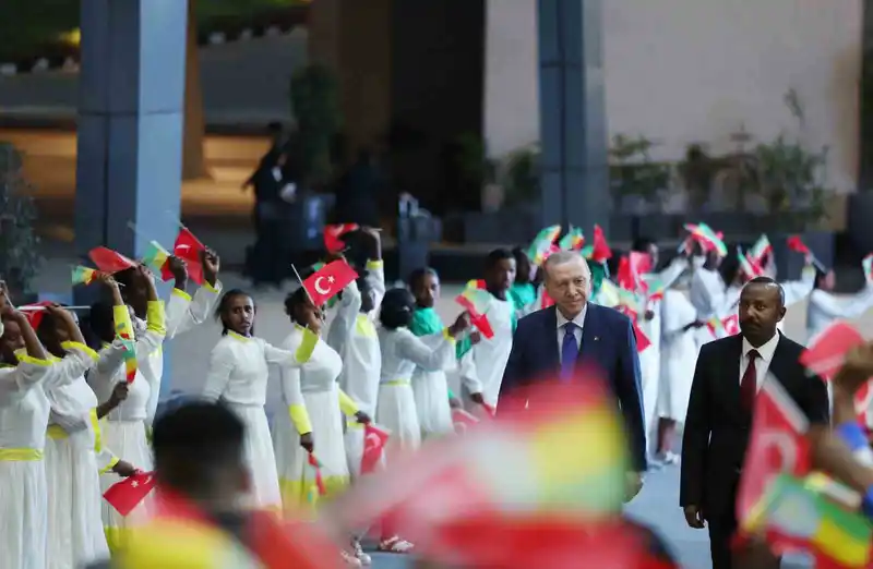 Erdoğan Etiyopya'da Gençler ve Çocuklardan Coşkulu Karşılama Aldı