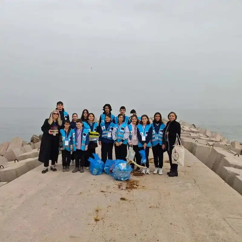 Sinop'ta öğrenciler akarsu kirliliğini inceledi