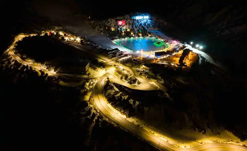 Ergan Dağı Kayak Merkezi Ramazan Işıklarıyla Süslendi