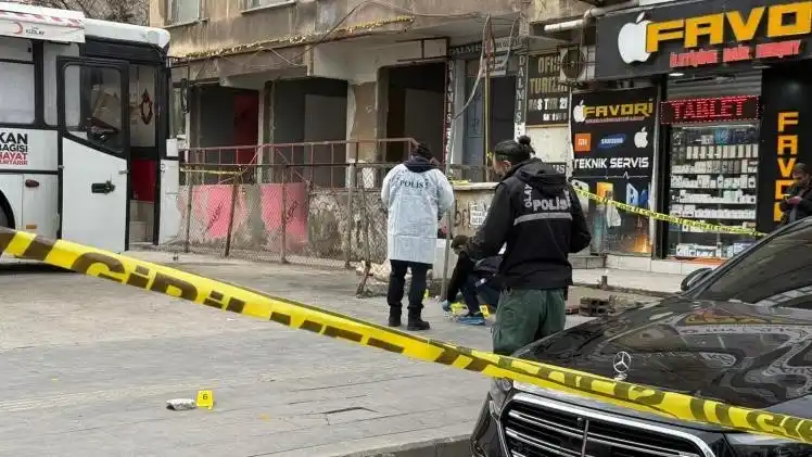 Diyarbakır'da Tadilat Tartışması Silahlı Kavga ile Sona Erdi