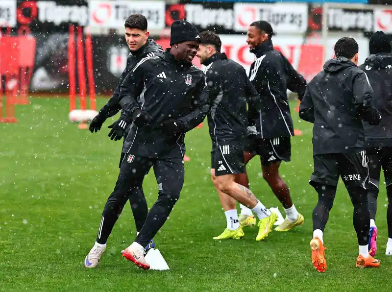 Beşiktaş Göztepe hazırlıklarına başladı