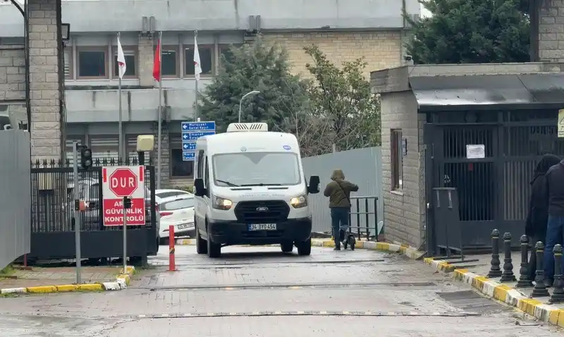 Çocukların Gözü Önünde Öldürülen Kadının Cenazesi Ailesine Teslim Edildi