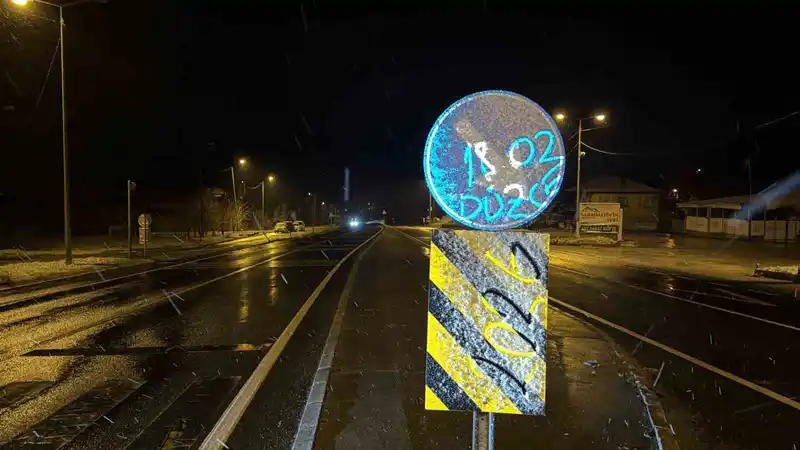 Bolu Dağı'nda kar yağışı ulaşımı etkiledi