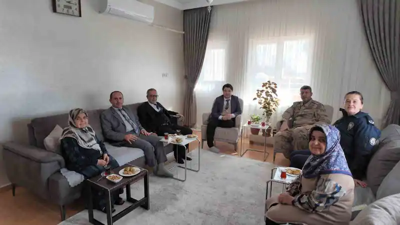 Gercüş'te Şehit Aileleri ve Gaziler Ziyaret Edildi