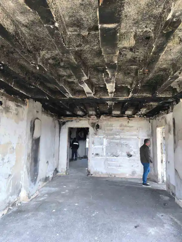 Batman'da şarjda patlayan telefon evi yaktı, 1 kişi yaralandı