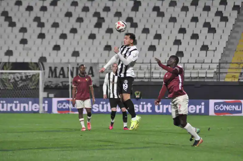 Manisa FK, Bandırmaspor'u 3-2 mağlup etti