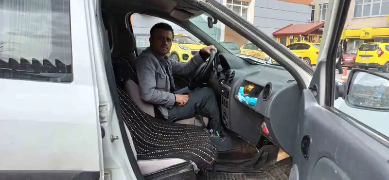 Otomobilini 50 gram altın karşılığında satıyor