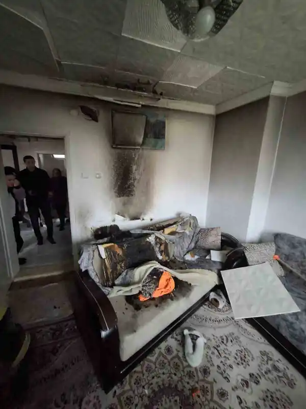 Bilecik'te elektrik yangını itfaiye müdahalesiyle söndürüldü