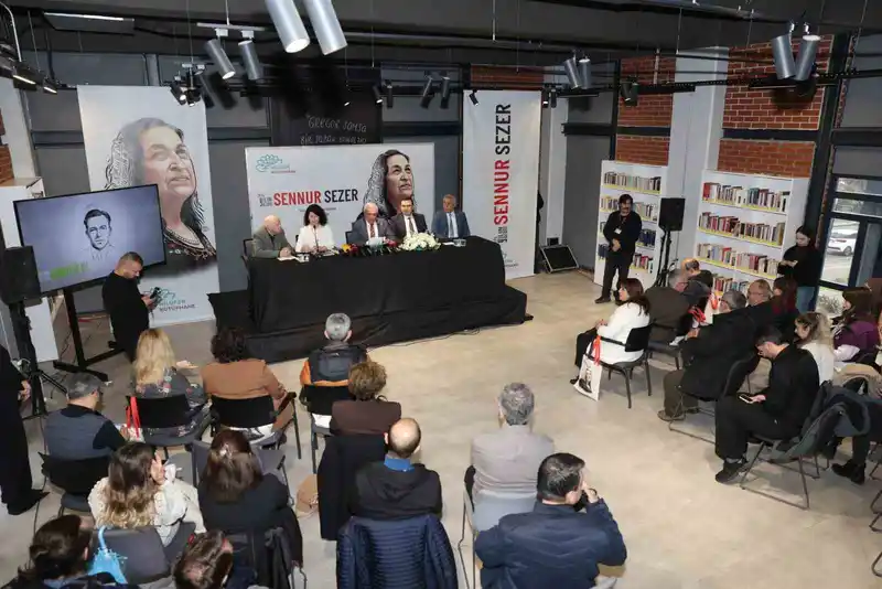 Nilüfer 2026 Yılın Yazarı Sennur Sezer