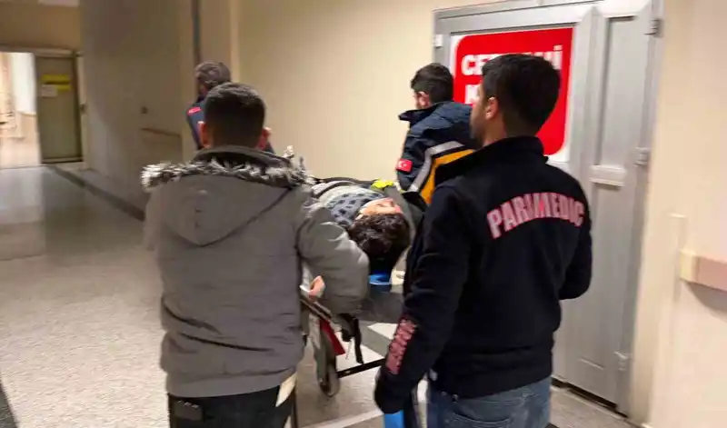 Adıyaman'da otomobil çarptı, 9 yaşındaki çocuk yaralandı