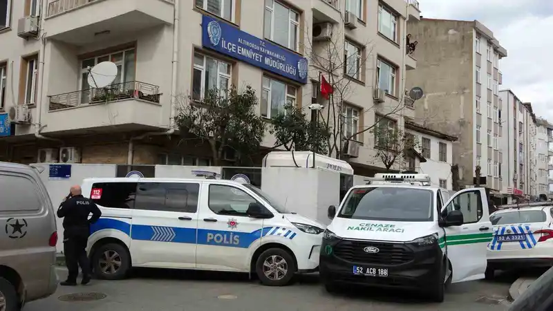 Ordu'da polisten silah alıp intihar etti