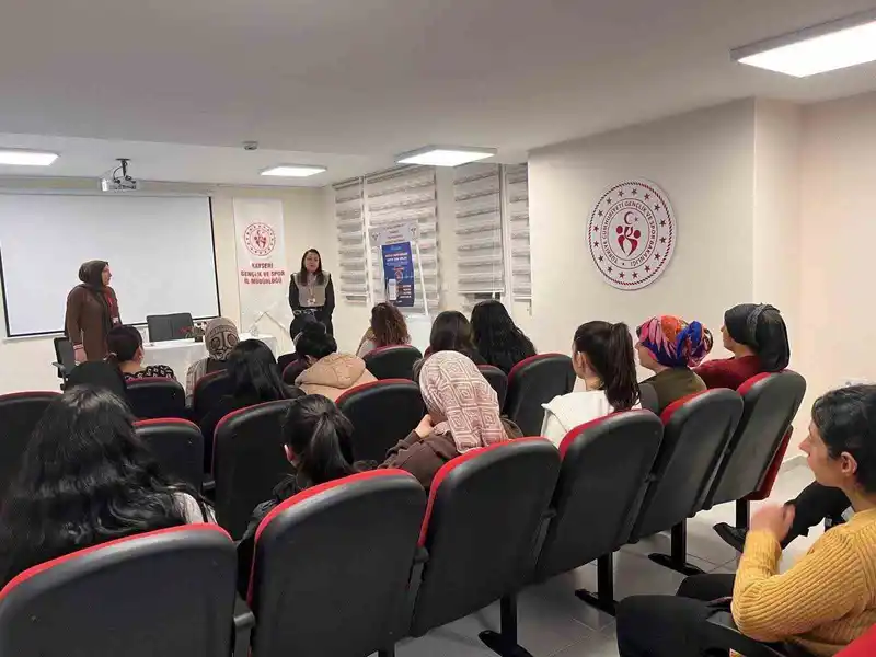 Tomarza'da öğrencilere organ bağışı eğitimi verildi