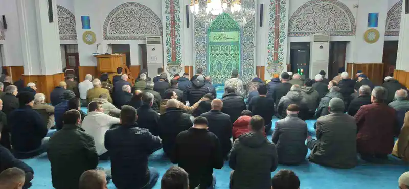 Devrek'te Ramazan'ın İlk Teravih Namazı Kılındı