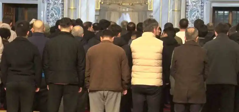 Ankara'da Ramazan'ın ilk teravih namazı kılındı