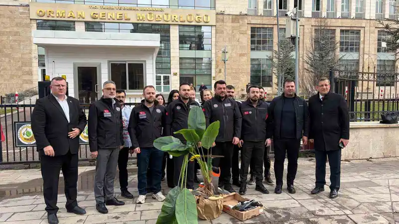 Sendika değişimi yılda 7 sayfa kağıt israfına yol açıyor