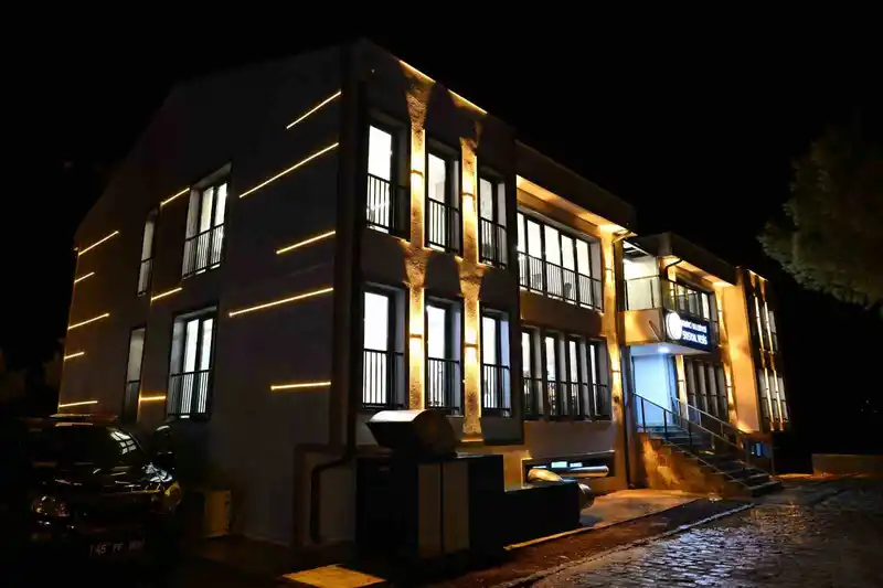 Manisa Demirci'de 15 Yıllık Atıl Meteoroloji Binası Sosyal Tesise Dönüştürüldü