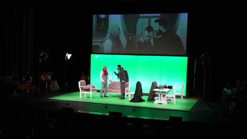 Bursa Şehir Tiyatrosu'ndan 'Adiller' Prömiyeri