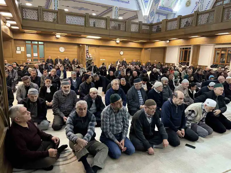 Kulu'da Ramazan'ın ilk teravihi coşkusu