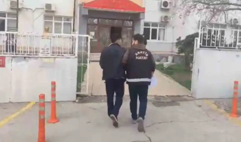 Erzin'de hırsızlık şüphelisi tutuklandı