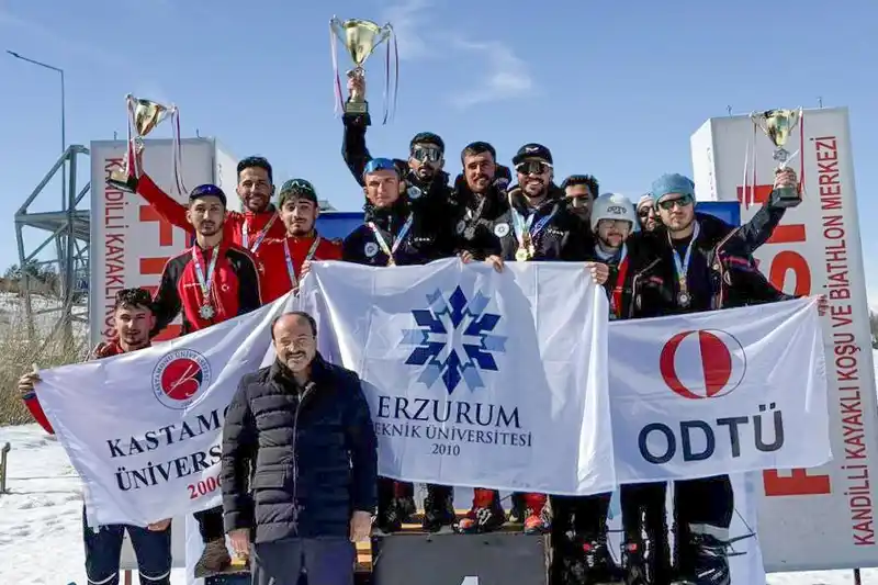 Kastamonu Üniversitesi Kış Spor Oyunları'nda Türkiye İkincisi