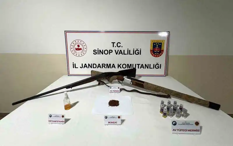 Sinop'ta uyuşturucu operasyonu: 7 gözaltı, bonzai ve metamfetamin ele geçirildi