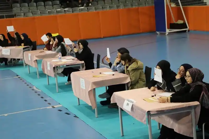 Bayburt'ta Liseler Arası Bilgi Yarışması Heyecanı