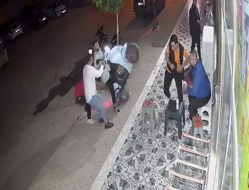 Hatay'da ilk kez motosiklet kullanan Suriyeli gencin gaz elciği tutuklu kaldı