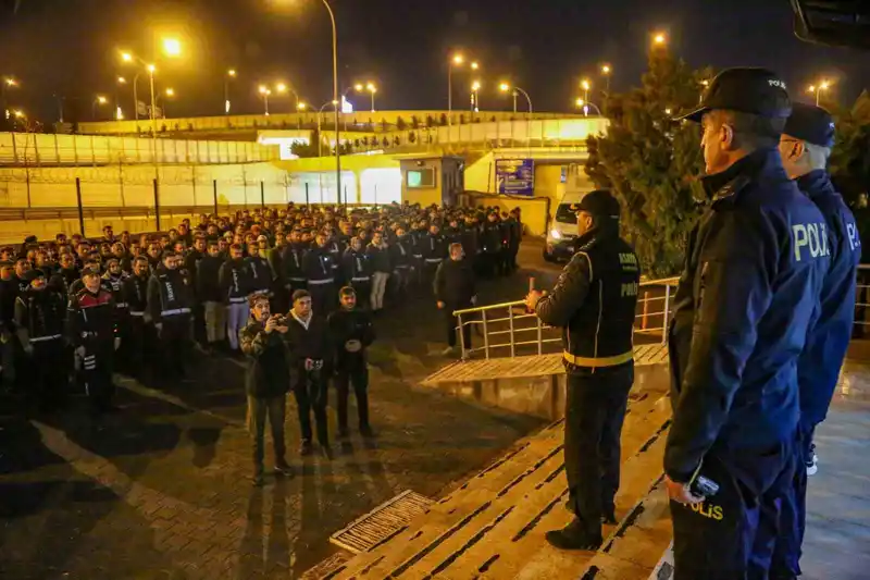 Şanlıurfa'da huzur uygulamasında 78 aranan şahıs yakalandı