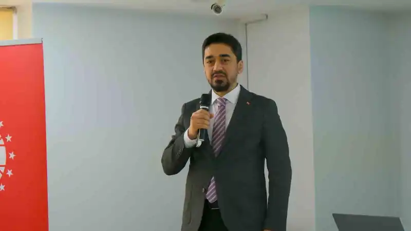 Osmaniye'de Haber Fotoğrafçılığı ve Yapay Zeka Eğitimleri Düzenlendi