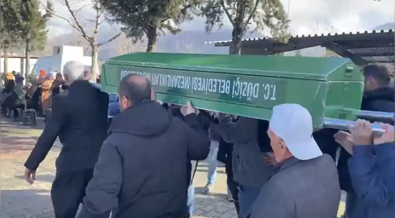 Osmaniye'de eski eşi tarafından öldürülen İlknur Kor toprağa verildi