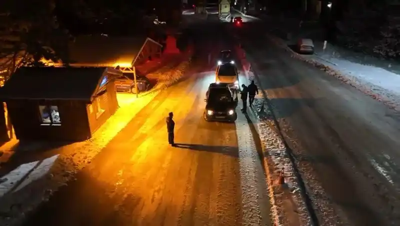 Uludağ'da kar kalınlığı 160 santimetreyi buldu