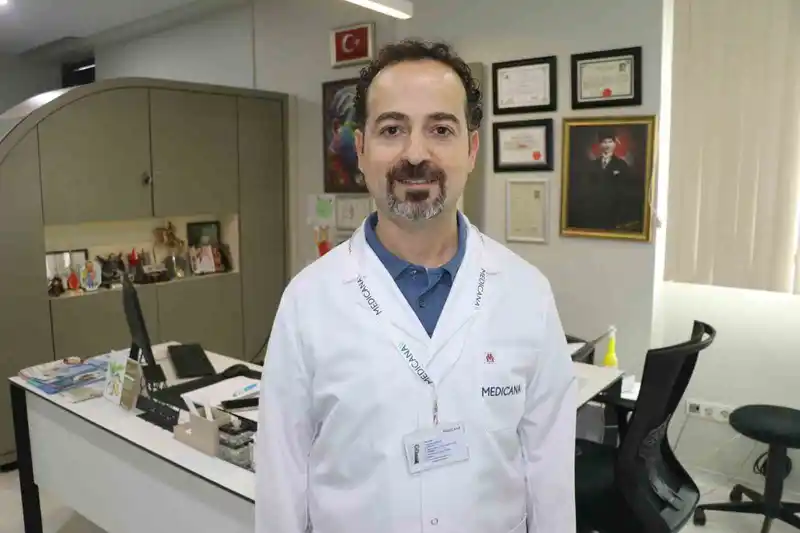 Uzman: Riskli gebeliklerde oruç tutmak düşük ve kayıp riskini artırıyor