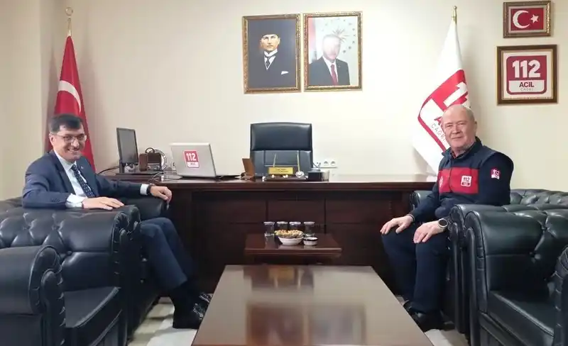 Başkan Kahveci 112 Acil Çağrı Merkezi'ni Ziyaret Etti