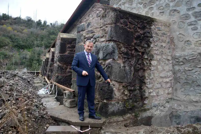 Tokat'ta 881 yıllık Ulu Cami Osmanlı hamam sistemiyle ısıtılıyor