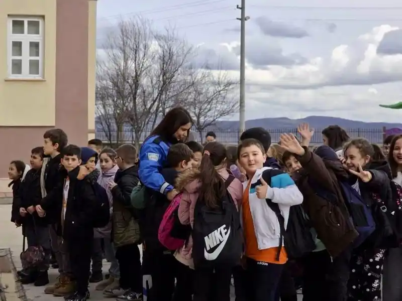 Bozüyük'te İlkokullara Polislik Mesleği Tanıtımı