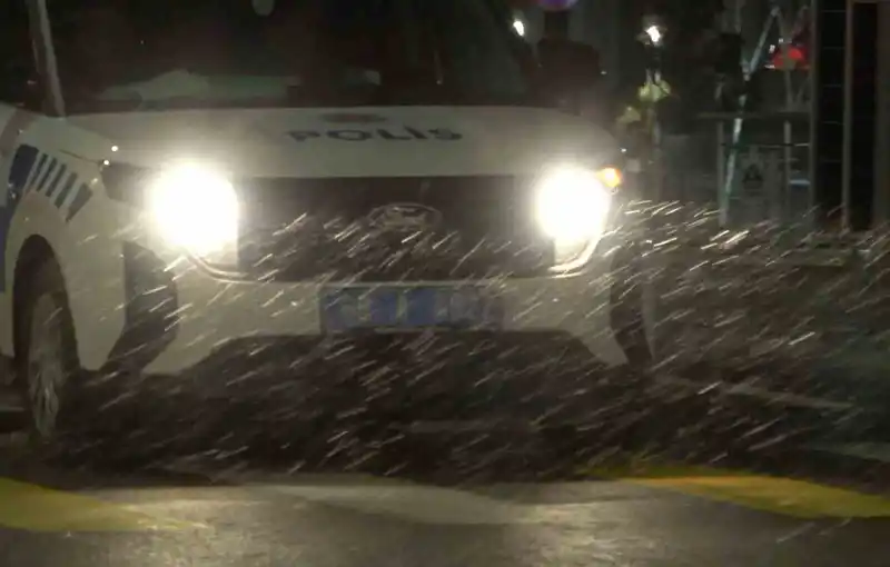 Aksaray'da sıcaklık -2 dereceye düştü, kar yağışı başladı