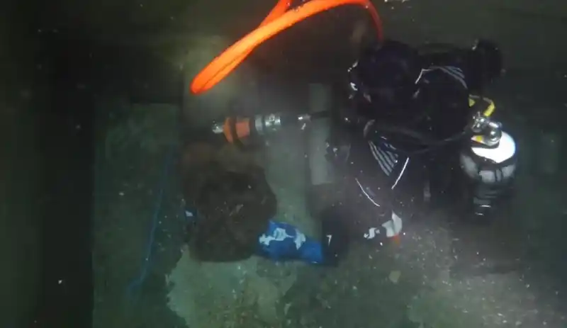 Isparta'da su altından arıza müdahalesi