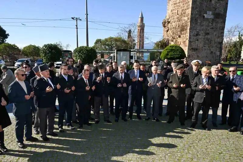 Antalya'nın ilk sivil şehidi Mustafa Haşmet törenle anıldı