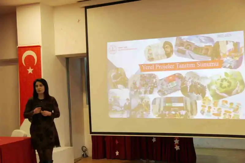 Cizre'de aday öğretmenlere uyum eğitimi verildi