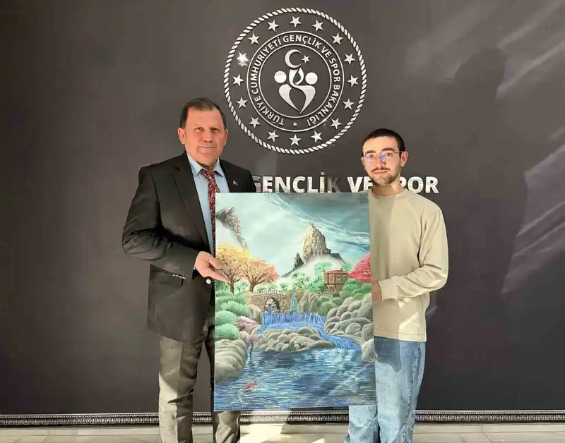 İşitme Engelli Sporcu Yiğit'ten Kabakcı'ya Özel Tablo