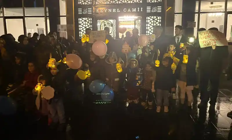 Kahta'da Çocuk Fener Alayı Yürüyüşü Ramazan Coşkusu Yaşattı