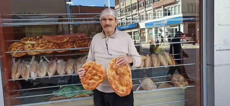 Devrek'te Ramazan pidesi satışa sunuldu, fiyatlar belli oldu