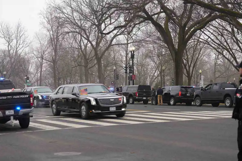 Gazze Barış Kurulu toplantısında protesto: 2 gözaltı
