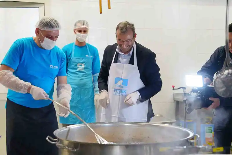 Pendik'te Ramazan'da 15 bin kişi iftarda buluşuyor